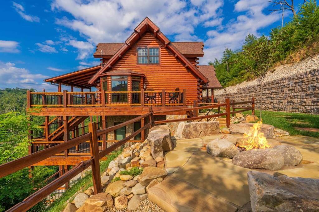 Roaring Fork Lodge Гатлинбург Экстерьер фото